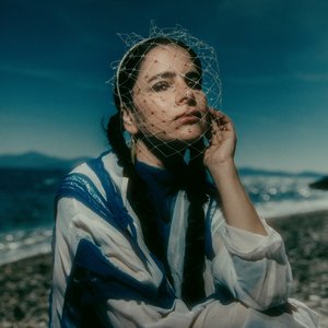 Si Te Portas Bonito — Sofia Kourtesis