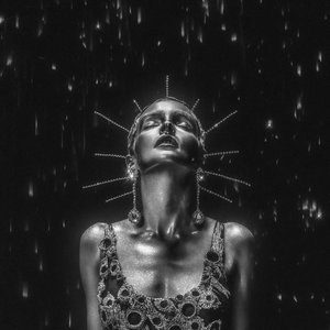 Vicious Creature — Lauren Mayberry