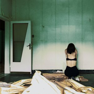 Crumpled Canvas — Francesca Bono